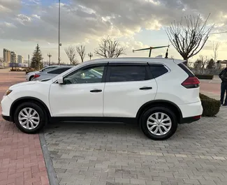 Nissan Rogue – samochód kategorii Komfort, Crossover na wynajem w Armenii ✓ Depozyt 250 USD ✓ Ubezpieczenie: OC, CDW, SCDW, FDW, Pasażerowie, Od Kradzieży, Zagranica, Młody, Bez Depozytu.