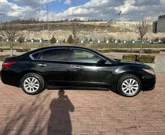 Wynajem samochodu Nissan Altima nr 15864 (Automatyczna) na lotnisku w Erewaniu, z silnikiem 2,5l. Benzyna ➤ Bezpośrednio od Nairi w Armenii.