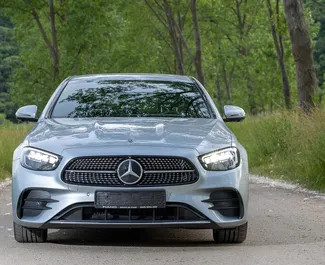 Wypożyczalnia Mercedes-Benz E250 w Becici, Czarnogóra ✓ Nr 12157. ✓ Skrzynia Automatyczna ✓ Opinii: 0.