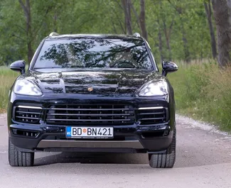 Wypożyczalnia Porsche Cayenne Turbo w Becici, Czarnogóra ✓ Nr 12161. ✓ Skrzynia Automatyczna ✓ Opinii: 0.