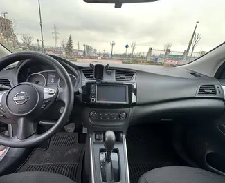 Wynajmij Nissan Sentra 2019 w Armenii. Paliwo: Benzyna. Moc: 131 KM ➤ Koszt od 40 USD za dobę.