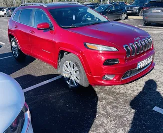 Wypożyczalnia Jeep Cherokee w Kutaisi, Gruzja ✓ Nr 15631. ✓ Skrzynia Automatyczna ✓ Opinii: 0.