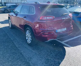 Silnik Benzyna 3,2 l – Wynajmij Jeep Cherokee w Kutaisi.