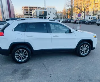 Jeep Cherokee – samochód kategorii Komfort, SUV, Crossover na wynajem w Gruzji ✓ Bez Depozytu ✓ Ubezpieczenie: OC, SCDW, FDW, Od Kradzieży, Młody.