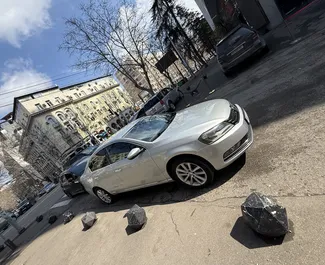 Wynajmij Volkswagen Passat 2011 w Gruzji. Paliwo: Benzyna. Moc: 210 KM ➤ Koszt od 115 GEL za dobę.