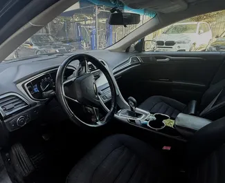 Silnik Benzyna 2,5 l – Wynajmij Ford Fusion Sedan w Tbilisi.