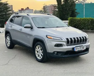 Wypożyczalnia Jeep Cherokee w Kutaisi, Gruzja ✓ Nr 15628. ✓ Skrzynia Automatyczna ✓ Opinii: 0.