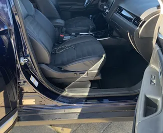 Mitsubishi Outlander 2021 do wynajęcia w Batumi. Limit przebiegu nieograniczony.