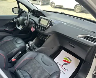 Peugeot 208 2017 – wynajem od właścicieli w Salonikach (Grecja).