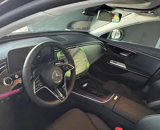 Wypożyczalnia Mercedes-Benz E-Class w Tunezji, Tunezja ✓ Nr 15891. ✓ Skrzynia Automatyczna ✓ Opinii: 0.