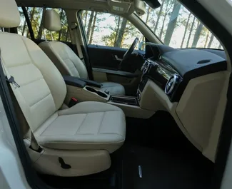 Mercedes-Benz GLK 2015 do wynajęcia w Tiranie. Limit przebiegu nieograniczony.