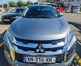 Mitsubishi Outlander Sport 2020 do wynajęcia na lotnisku w Kutaisi. Limit przebiegu nieograniczony.