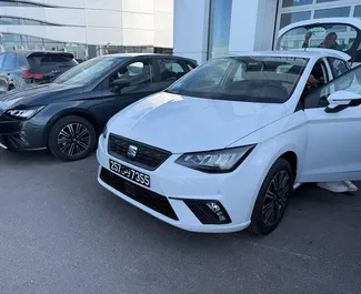 Wynajmij SEAT Ibiza 2026 w Tunezji. Paliwo: Benzyna. Moc:  KM ➤ Koszt od 53 EUR za dobę.