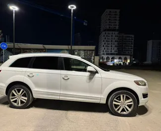 Wynajmij Audi Q7 2013 w Albanii. Paliwo: Benzyna. Moc:  KM ➤ Koszt od 70 EUR za dobę.