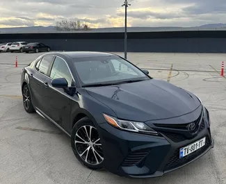 Wypożyczalnia Toyota Camry w Tbilisi, Gruzja ✓ Nr 15814. ✓ Skrzynia Automatyczna ✓ Opinii: 0.