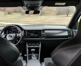 Wynajmij Skoda Kodiaq 2023 w Czarnogórze. Paliwo: Diesel. Moc: 148 KM ➤ Koszt od 60 EUR za dobę.