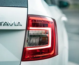 Wynajmij Skoda Octavia Combi w Podgorica Czarnogóra