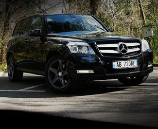 Wypożyczalnia Mercedes-Benz GLK w Tiranie, Albania ✓ Nr 9978. ✓ Skrzynia Automatyczna ✓ Opinii: 0.
