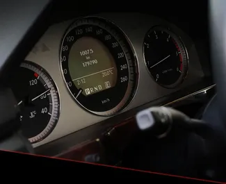 Mercedes-Benz GLK 2012 do wynajęcia w Tiranie. Limit przebiegu nieograniczony.