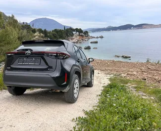 Wypożyczalnia Toyota Yaris Cross na lotnisku w Podgoricy, Czarnogóra ✓ Nr 15687. ✓ Skrzynia Automatyczna ✓ Opinii: 0.