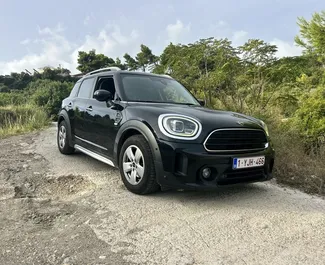 Wypożyczalnia Mini Countryman Cooper na lotnisku w Podgoricy, Czarnogóra ✓ Nr 15690. ✓ Skrzynia Automatyczna ✓ Opinii: 0.