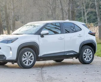 Wynajem samochodu Toyota Yaris Cross nr 15933 (Automatyczna) w Becici, z silnikiem 15,0l. Hybryda ➤ Bezpośrednio od Ivan w Czarnogórze.
