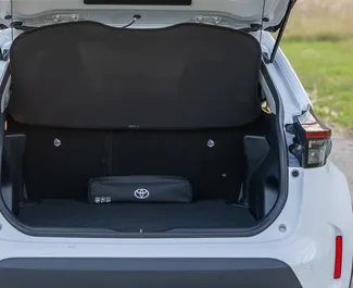 Silnik Hybryda 15,0 l – Wynajmij Toyota Yaris Cross w Becici.