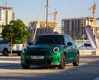 Wynajem samochodu Mini Cooper S nr 15997 (Automatyczna) w Dubaju, z silnikiem 2,0l. Benzyna ➤ Bezpośrednio od Andry w ZEA.
