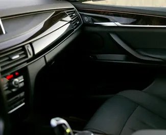 Silnik Hybryda 2,0 l – Wynajmij BMW X5 w Batumi.