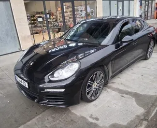 Wynajmij Porsche Panamera 2014 w Gruzji. Paliwo: Benzyna. Moc: 310 KM ➤ Koszt od 300 GEL za dobę.