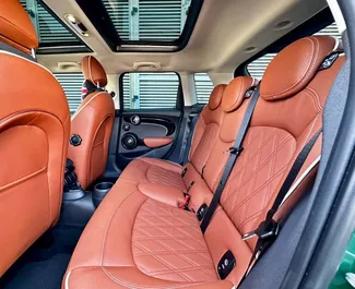 Mini Cooper S 2025 – wynajem od właścicieli w Dubaju (ZEA).