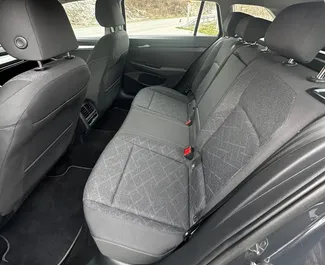 Volkswagen Golf 8 – samochód kategorii Ekonomiczny, Komfort, Premium na wynajem w Czarnogórze ✓ Depozyt 150 EUR ✓ Ubezpieczenie: OC, CDW, SCDW, Od Kradzieży, Zagranica.