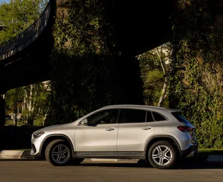 Wynajem samochodu Mercedes-Benz GLA-Class nr 16124 (Automatyczna) w Tbilisi, z silnikiem 2,0l. Benzyna ➤ Bezpośrednio od Julia w Gruzji.