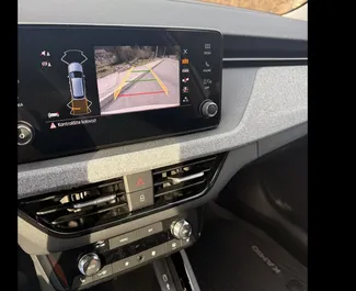 Skoda Kamiq 2026 do wynajęcia w Becici. Limit przebiegu nieograniczony.