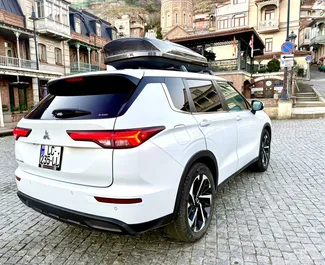 Silnik Benzyna 2,5 l – Wynajmij Mitsubishi Outlander w Tbilisi.