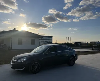Wynajmij Opel Insignia 2015 w Serbii. Paliwo: Diesel. Moc: 160 KM ➤ Koszt od 40 EUR za dobę.