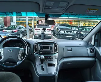 Hyundai H1 – samochód kategorii Komfort, Minivan na wynajem w Gruzji ✓ Depozyt 900 GEL ✓ Ubezpieczenie: OC, CDW, Pasażerowie, Od Kradzieży, Bez Depozytu.