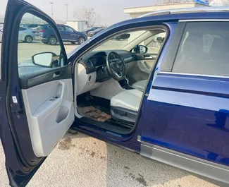 Volkswagen Tiguan 2023 do wynajęcia w Tbilisi. Limit przebiegu nieograniczony.