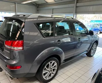 Citroen C-Crosser – samochód kategorii Komfort, Crossover na wynajem w Albanii ✓ Depozyt 100 EUR ✓ Ubezpieczenie: OC, FDW, Młody.