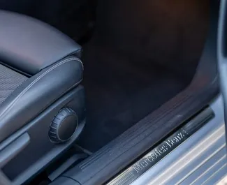Mercedes-Benz A-Class 2024 – wynajem od właścicieli w Becici (Czarnogóra).