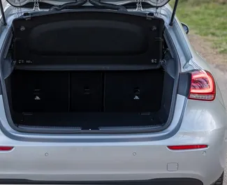 Mercedes-Benz A-Class 2024 do wynajęcia w Becici. Limit przebiegu nieograniczony.