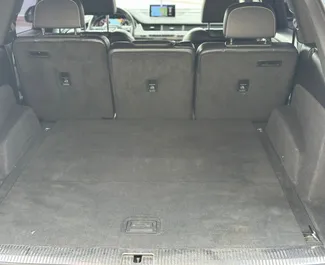 Audi Q7 2019 – wynajem od właścicieli w Rafailowiczach (Czarnogóra).