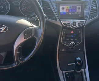 Silnik Diesel 1,6 l – Wynajmij Hyundai Elantra w Durres.