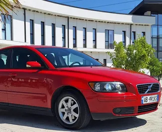 Wynajem samochodu Volvo S40 nr 10002 (Manualna) na lotnisku w Tiranie, z silnikiem 1,6l. Diesel ➤ Bezpośrednio od Begi w Albanii.