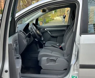 Volkswagen Touran – samochód kategorii Komfort, Minivan na wynajem w Albanii ✓ Depozyt 100 EUR ✓ Ubezpieczenie: OC, FDW, Młody.