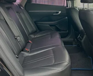 Wynajmij Hyundai Sonata 2021 na Białorusi. Paliwo: Benzyna. Moc: 150 KM ➤ Koszt od 46 USD za dobę.
