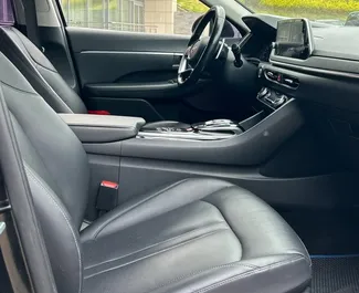 Hyundai Sonata – samochód kategorii Komfort na wynajem na Białorusi ✓ Depozyt 133 USD ✓ Ubezpieczenie: OC.