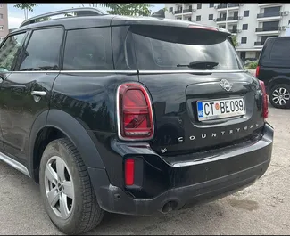 Wynajem samochodu Mini Countryman Cooper nr 15690 (Automatyczna) na lotnisku w Podgoricy, z silnikiem 1,5l. Diesel ➤ Bezpośrednio od Yan w Czarnogórze.