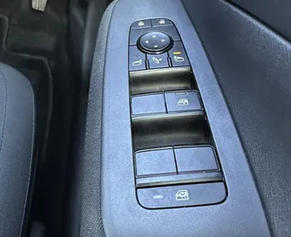 Nissan Note 2022 do wynajęcia w Larnace. Limit przebiegu nieograniczony.