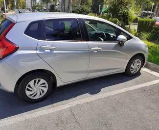 Wynajem samochodu Honda Fit nr 16365 (Automatyczna) w Limassol, z silnikiem 1,4l. Benzyna ➤ Bezpośrednio od Leo na Cyprze.